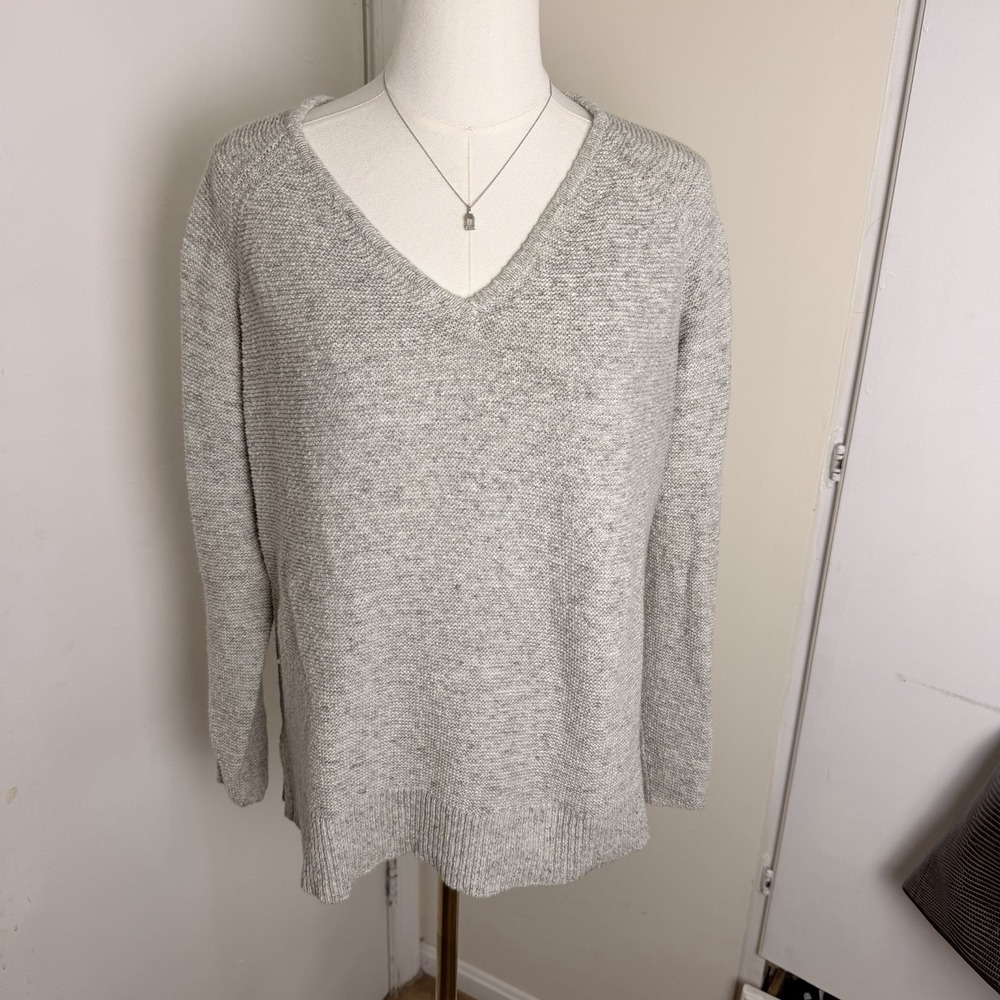 Kinross Women's Size M Gray Speckled V-Neck Cotton Knit Sweater Relaxed Fit